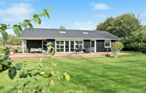 3 Bedroom Nice Home In Vejby Vejby